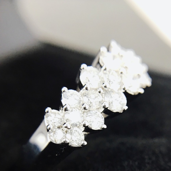 1 CTTW Diamond Wedding Engagement White Gold Ring - Picture 2 of 8